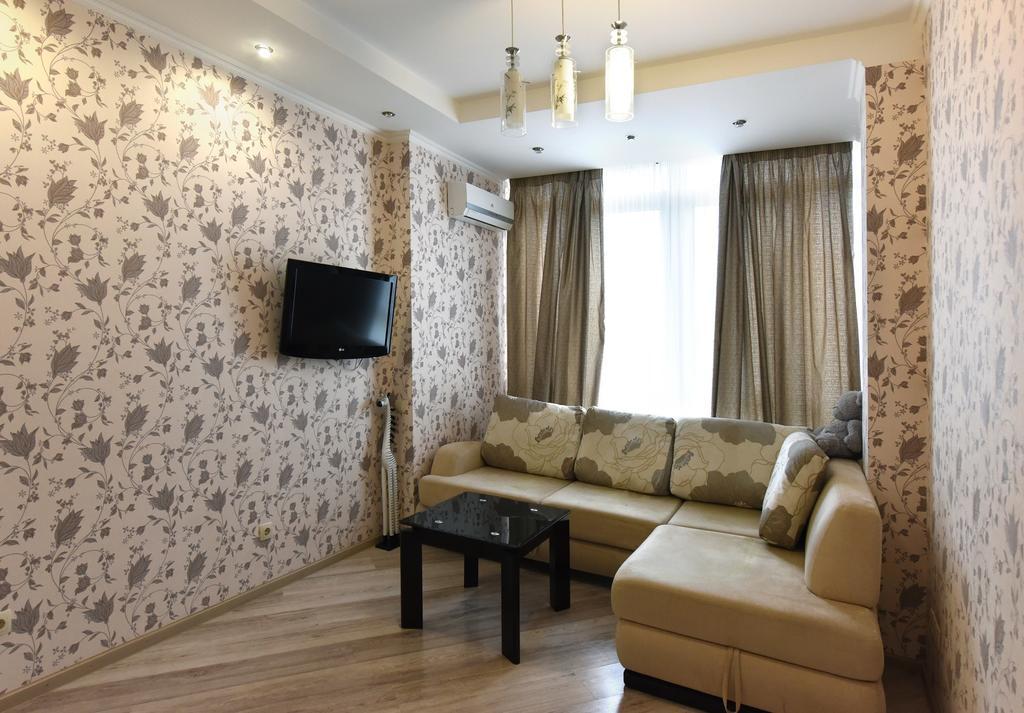 אודסה Sigurd Hall Apartments מראה חיצוני תמונה