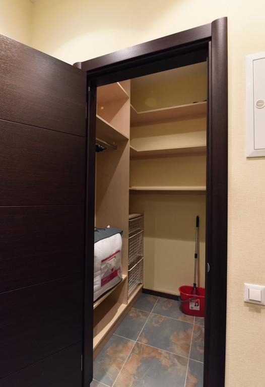 אודסה Sigurd Hall Apartments מראה חיצוני תמונה