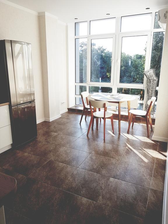 אודסה Sigurd Hall Apartments מראה חיצוני תמונה