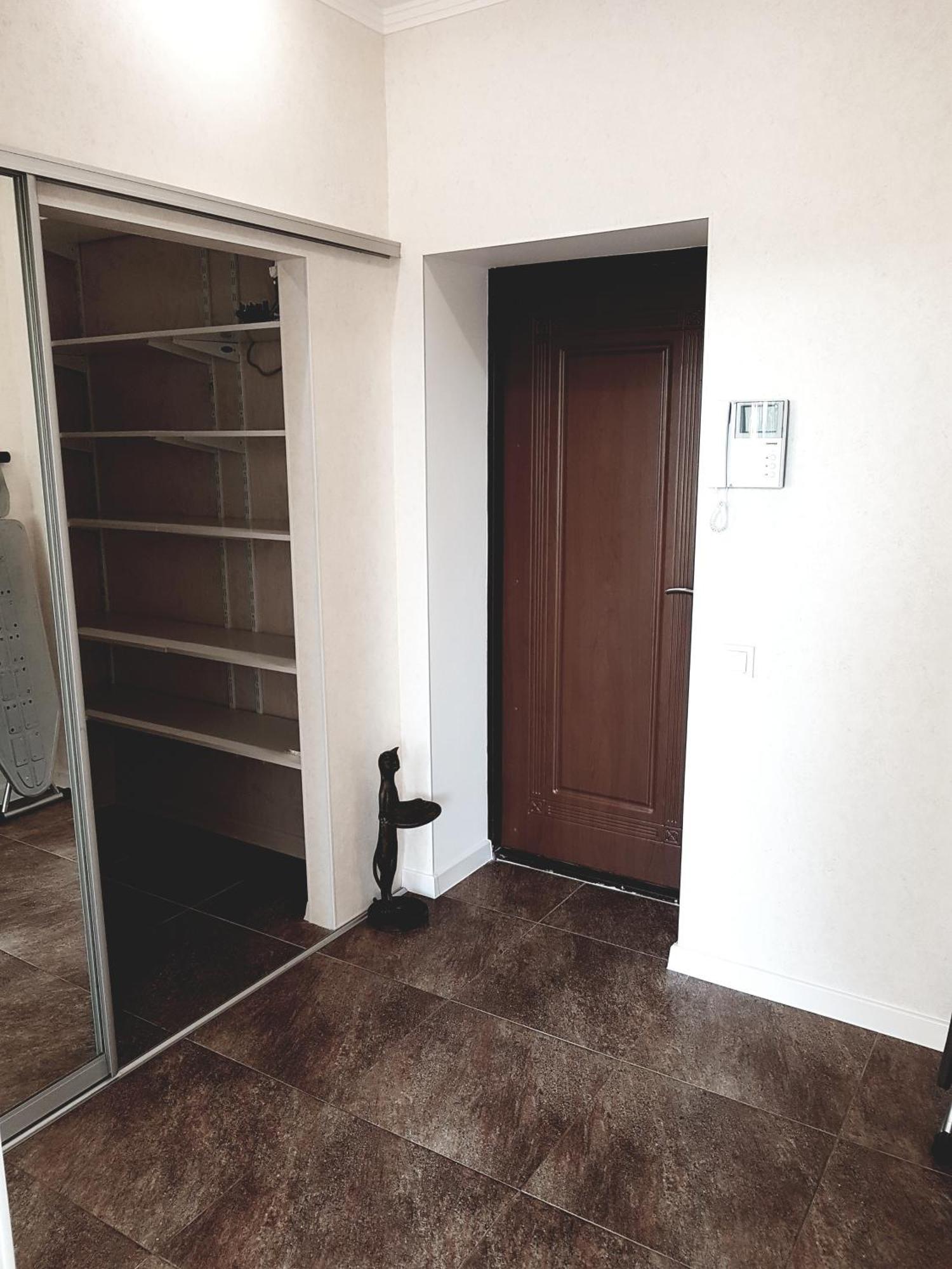 אודסה Sigurd Hall Apartments מראה חיצוני תמונה