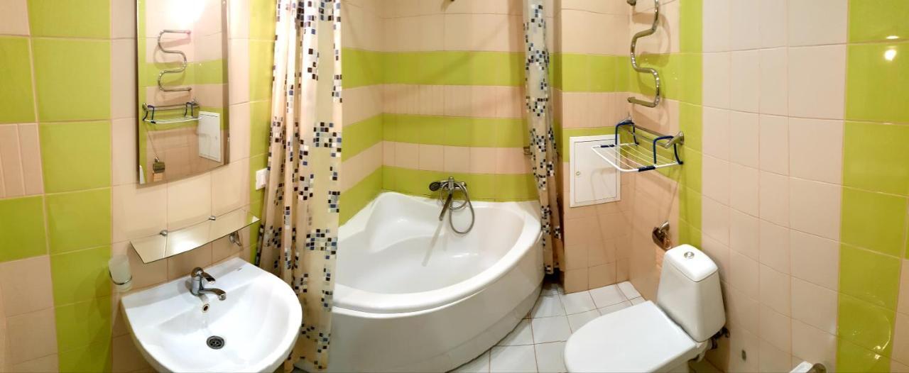 אודסה Sigurd Hall Apartments מראה חיצוני תמונה